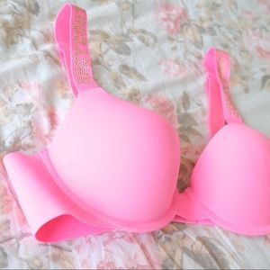 Sold! Juicy couture bombshell bra